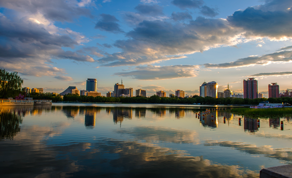 長(zhǎng)沙中央空調(diào),湖南中央空調(diào),長(zhǎng)沙格力中央空調(diào),長(zhǎng)沙麥克維爾中央空調(diào),長(zhǎng)沙大金中央空調(diào),長(zhǎng)沙中央安裝施工,長(zhǎng)沙中央空調(diào)公司哪家好？湖南辰遠(yuǎn)空調(diào)工程有限公司