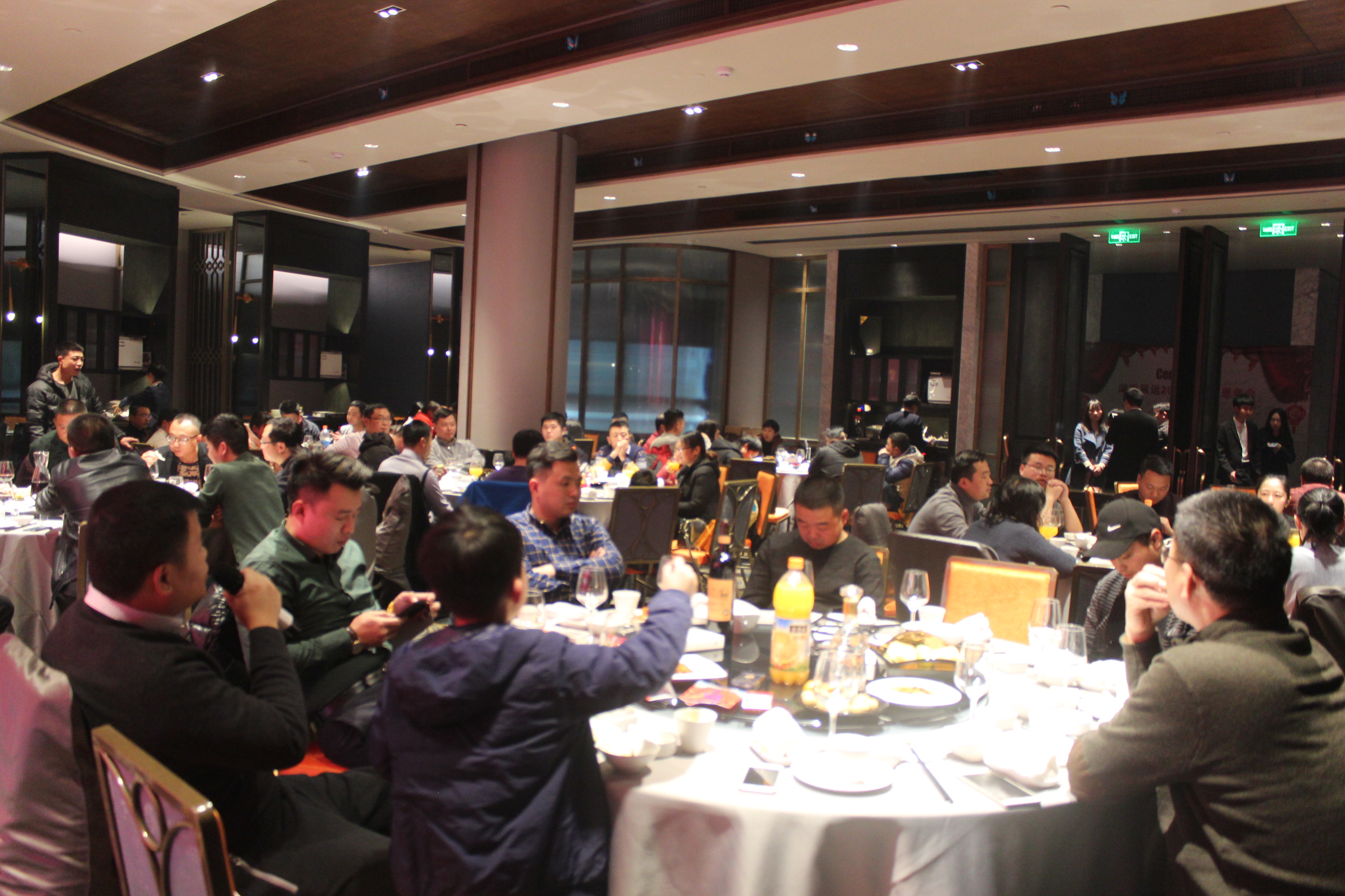 湖南中央空調(diào)，長沙中央空調(diào)，中央空調(diào)