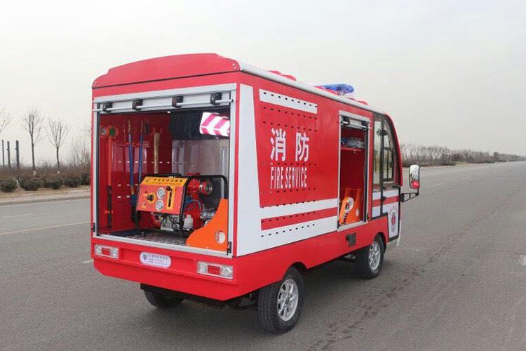 電動消防車還兼具消防巡邏、消防宣傳等功效于一身，其行駛時(shí)噪音小，零排放更符合環(huán)保要求